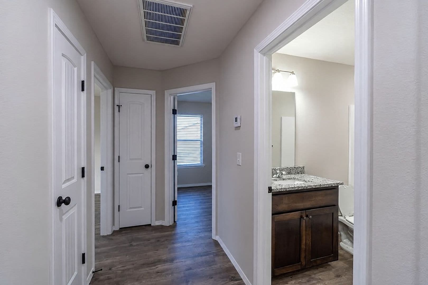 Ozark House: 1807 S 15th Ave