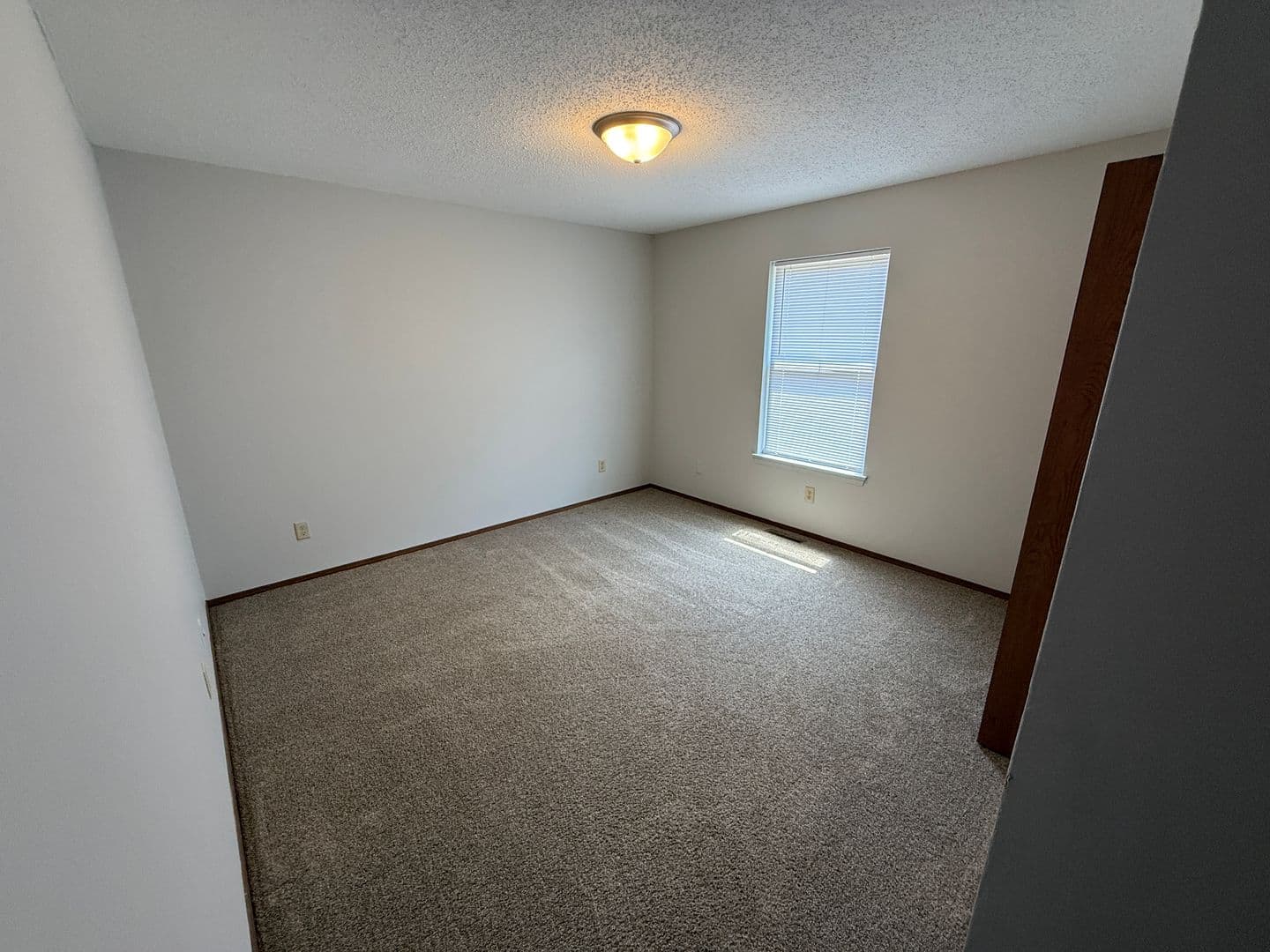 Springfield House: 1517 W Madison