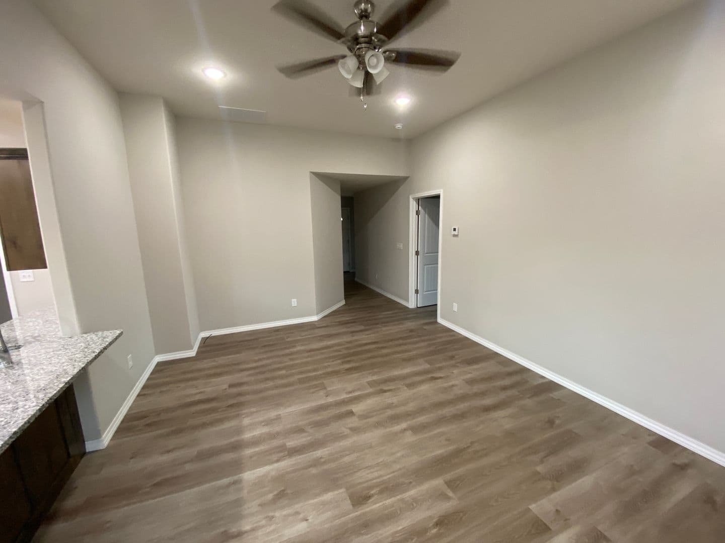Nixa House: 604 Southgate