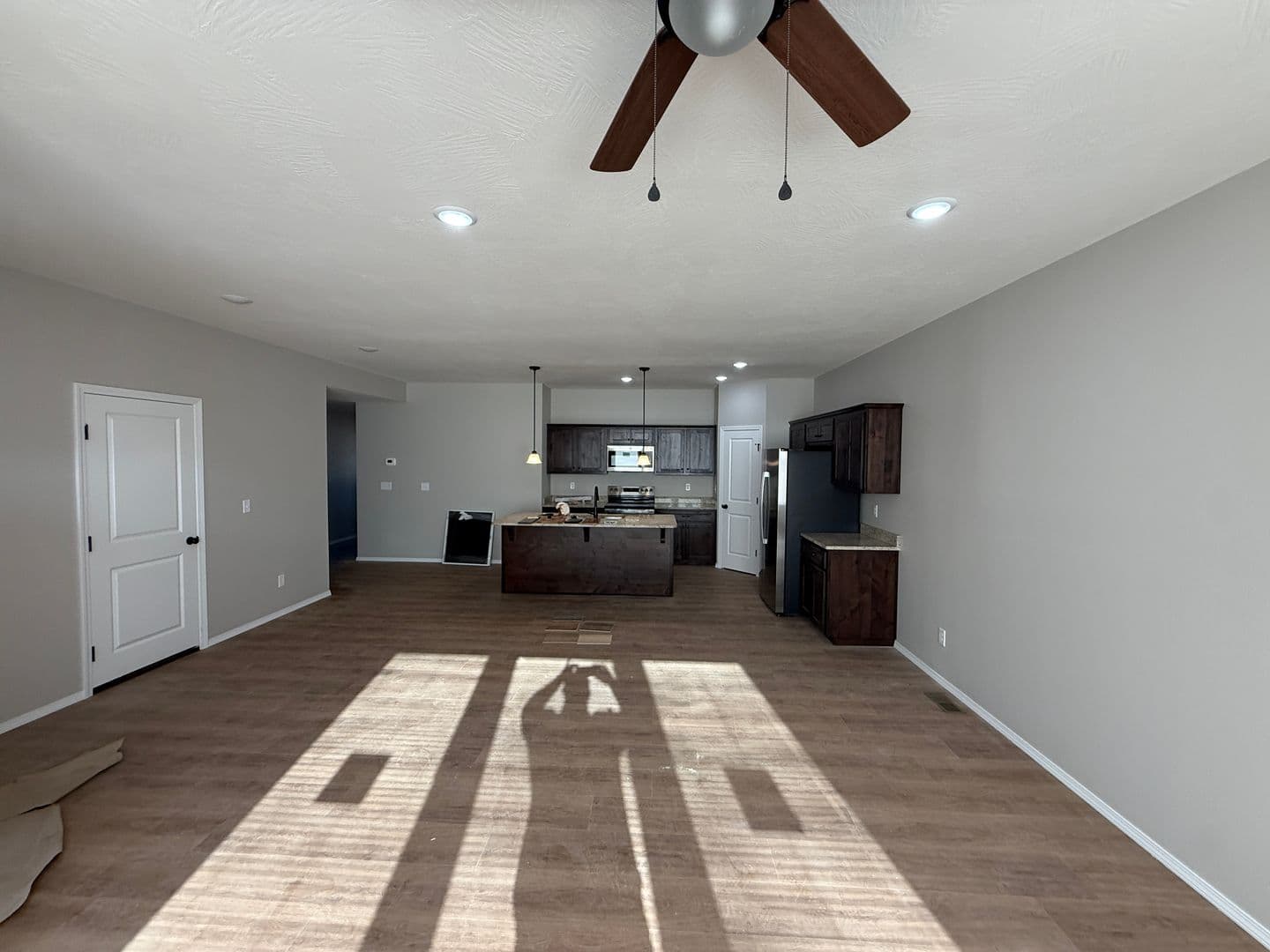 Springfield House: 3462 N Ohara Ave