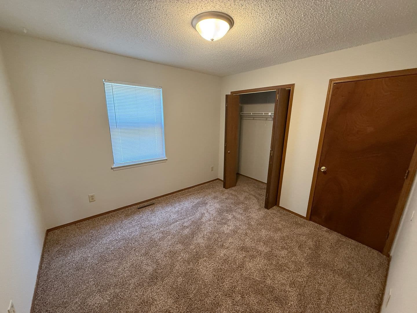 Springfield House: 1519 W Madison