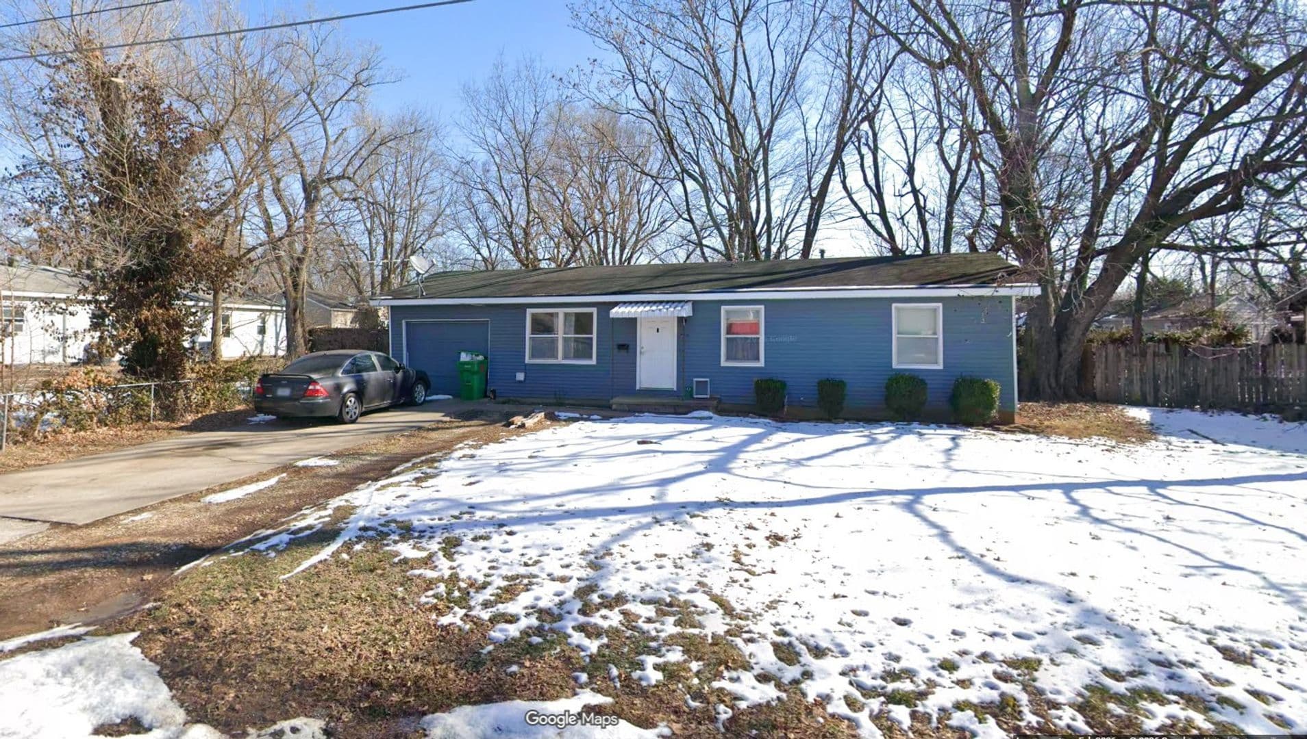 Springfield House: 814 S West Ave