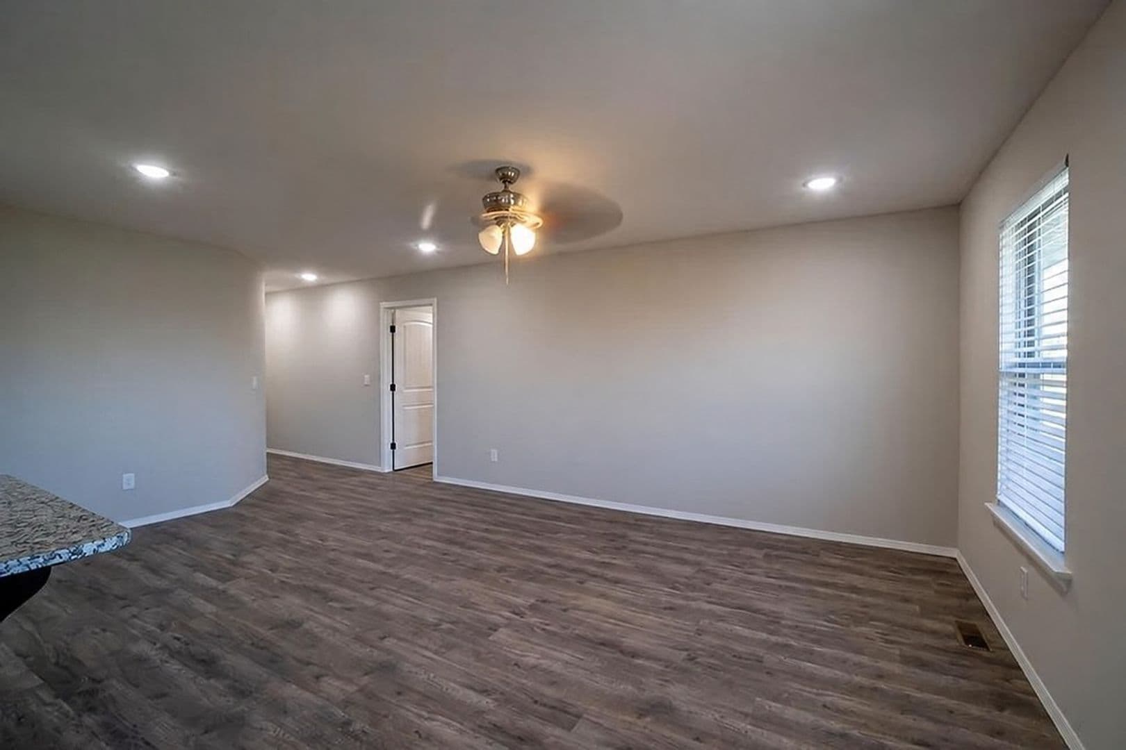 Ozark House: 1807 S 15th Ave