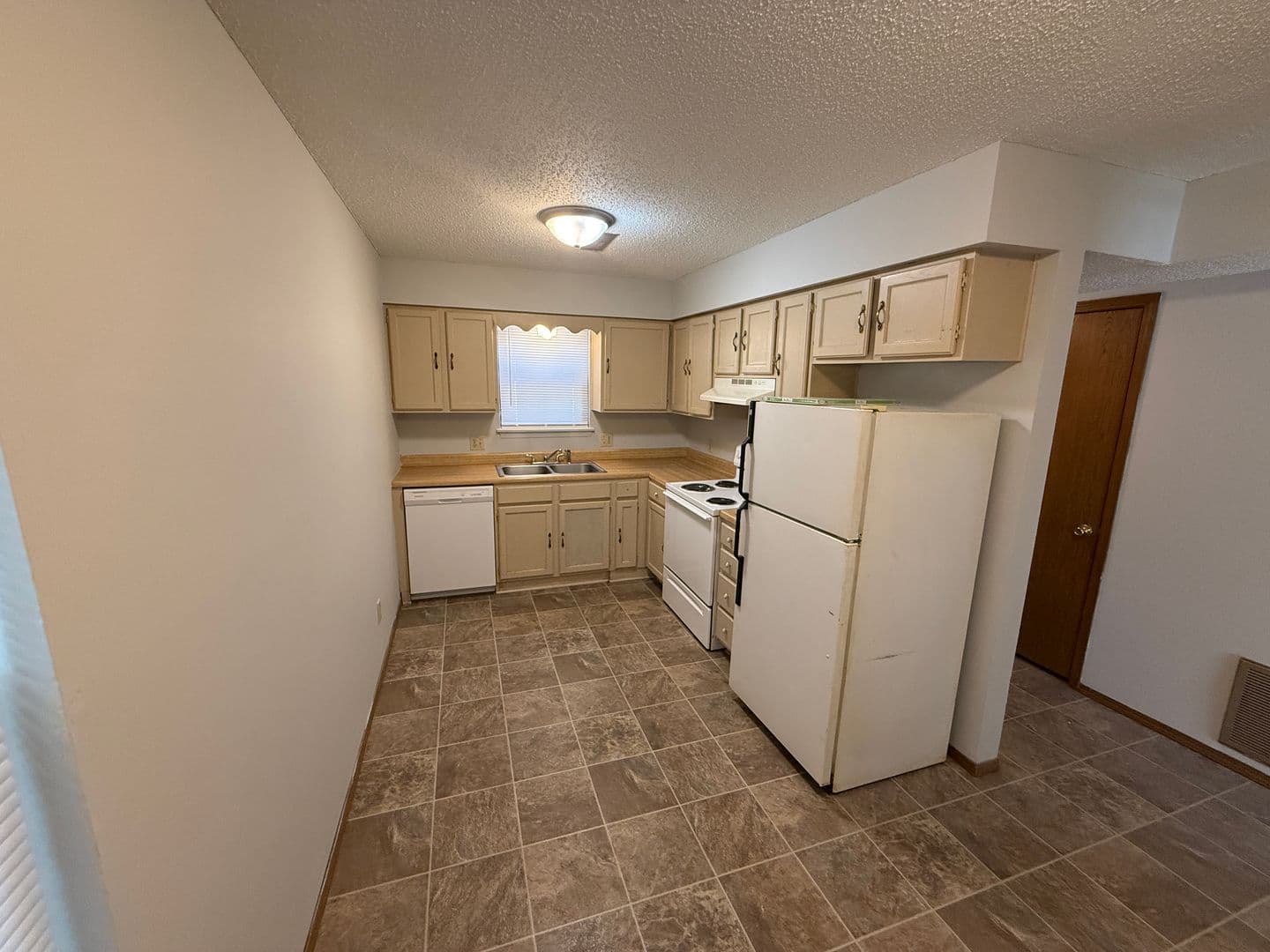 Springfield House: 1519 W Madison