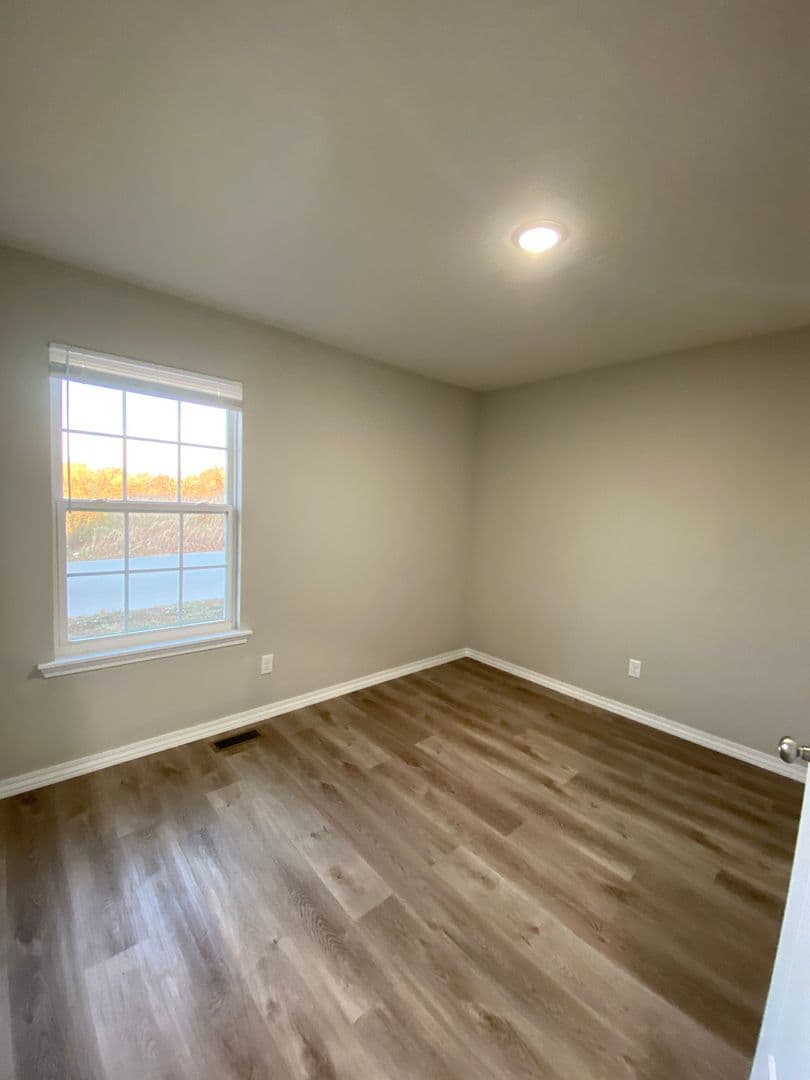 Nixa House: 604 Southgate