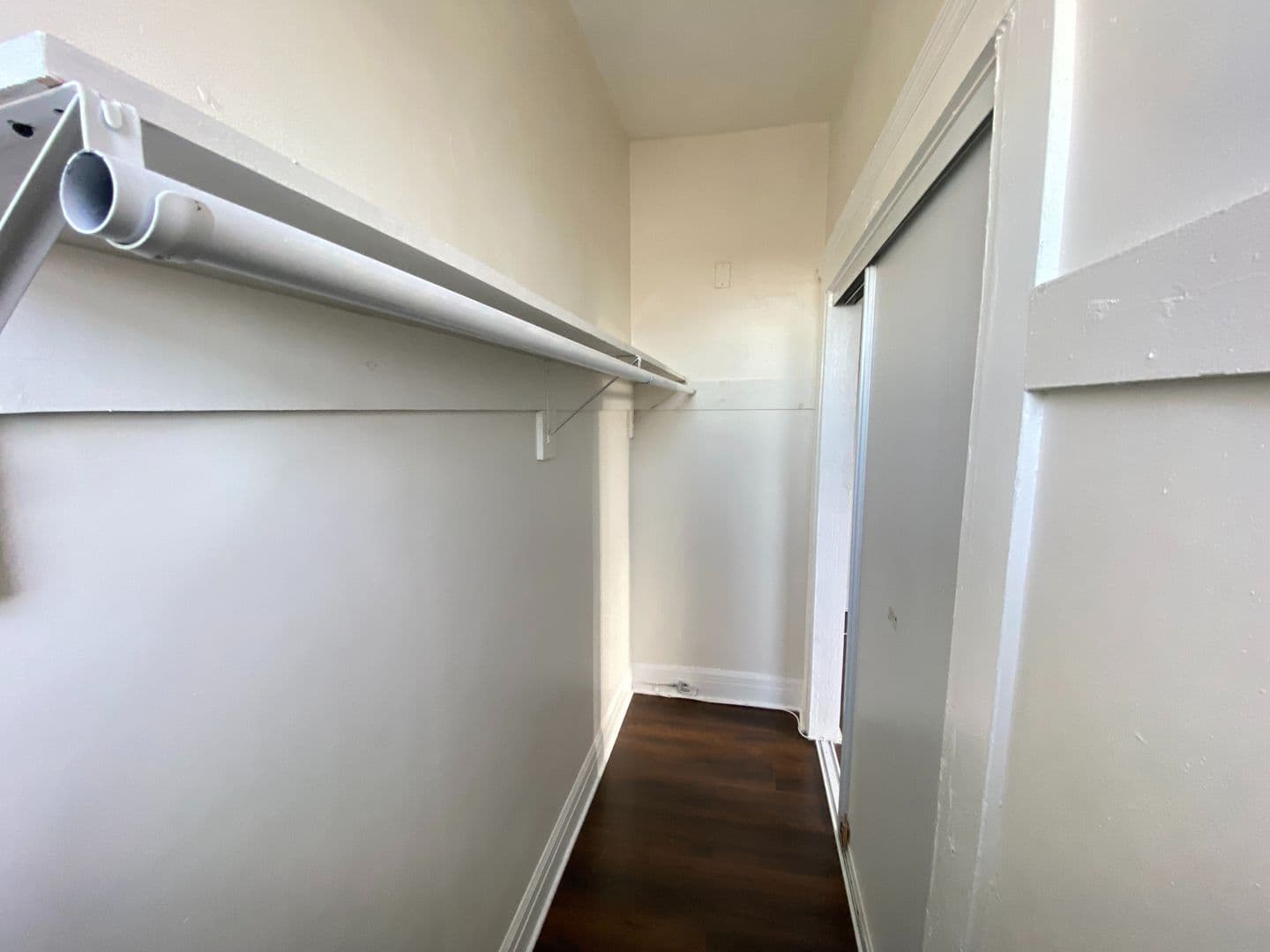 Los Angeles Apartment: 722 Hartford Ave.