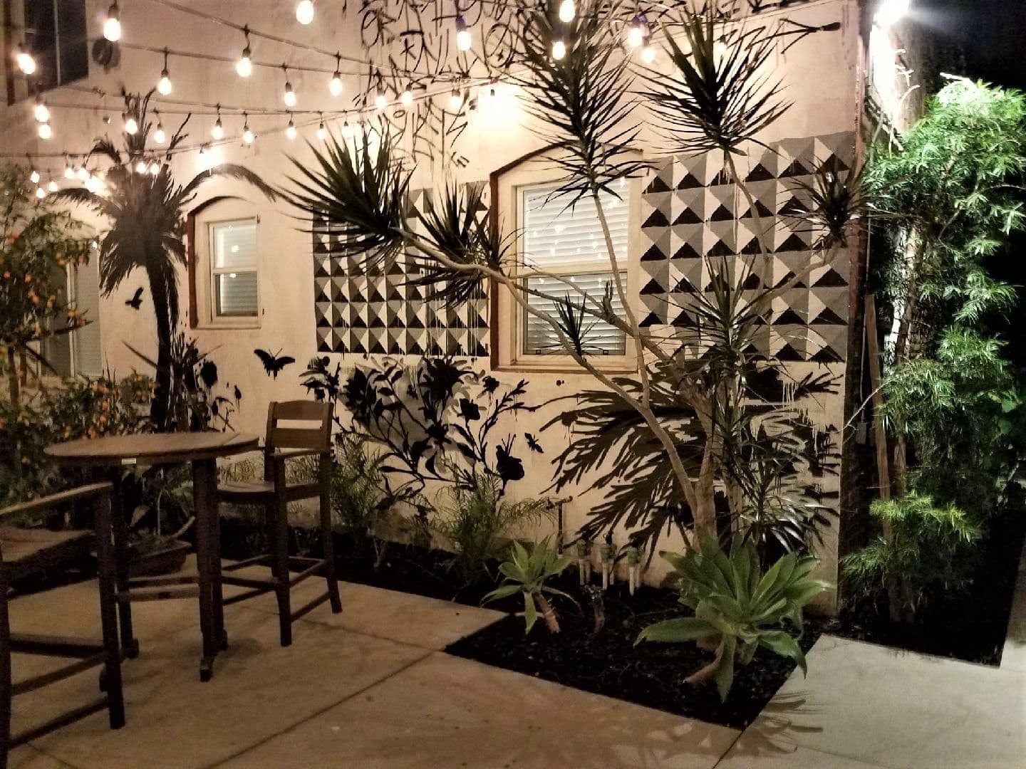 Los Angeles Apartment: 722 Hartford Ave.