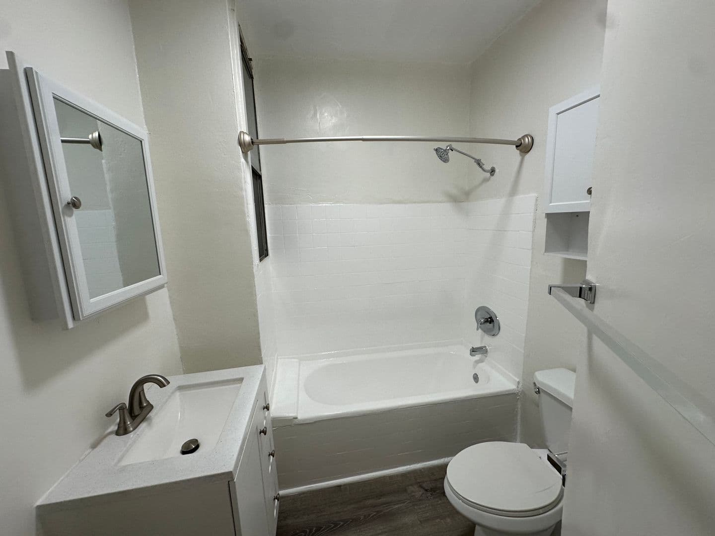 Los Angeles Apartment: 501 S. Rampart Blvd.