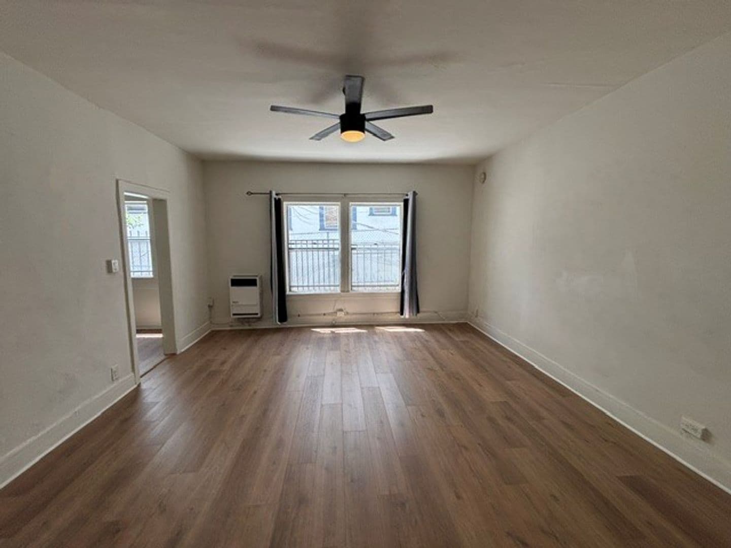 Los Angeles Apartment: 501 S. Rampart Blvd.