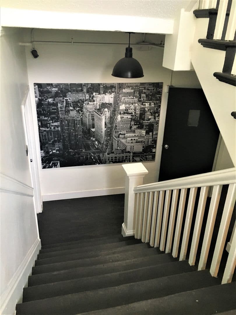 Los Angeles Apartment: 722 Hartford Ave.