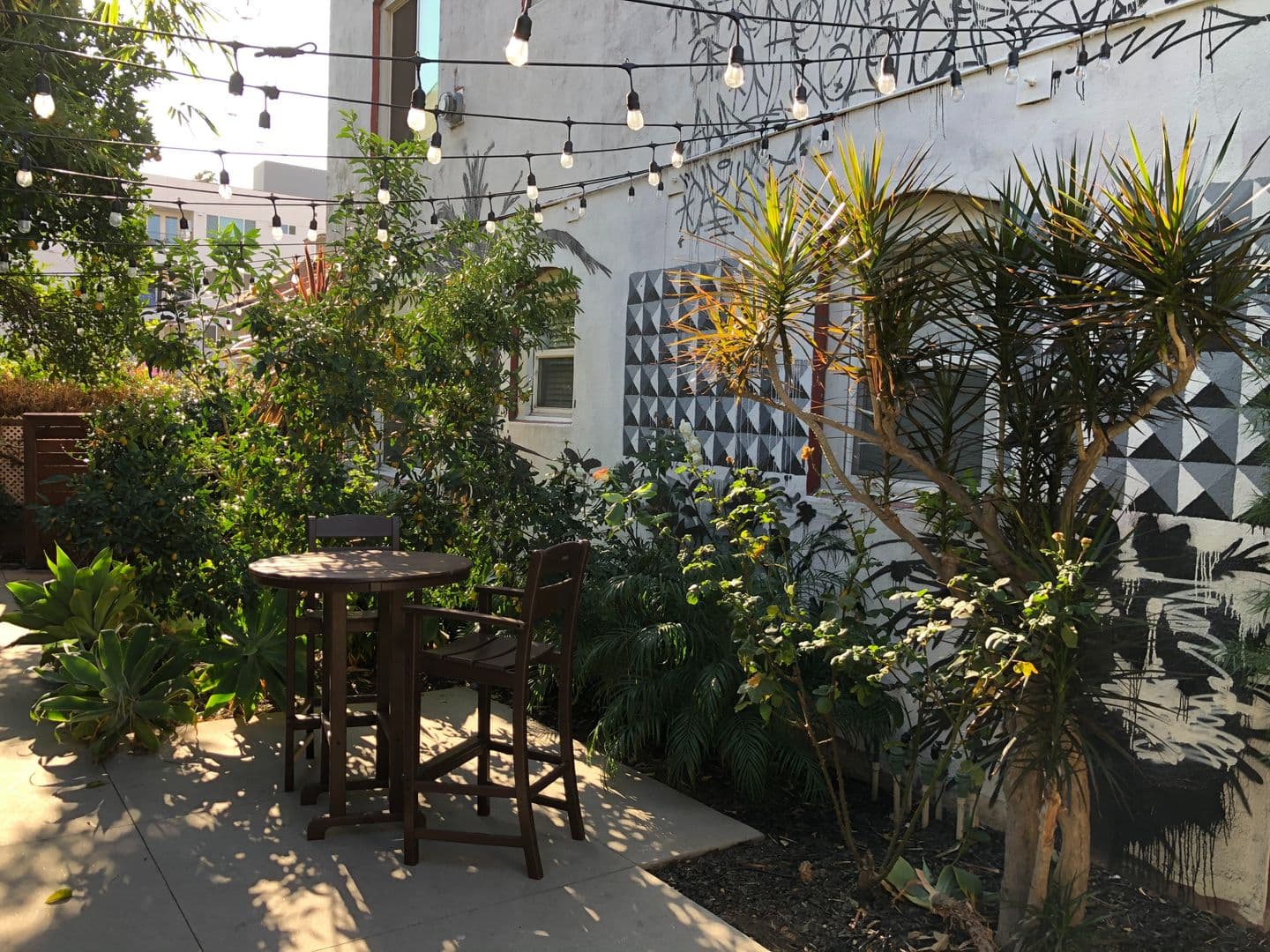 Los Angeles Apartment: 722 Hartford Ave.