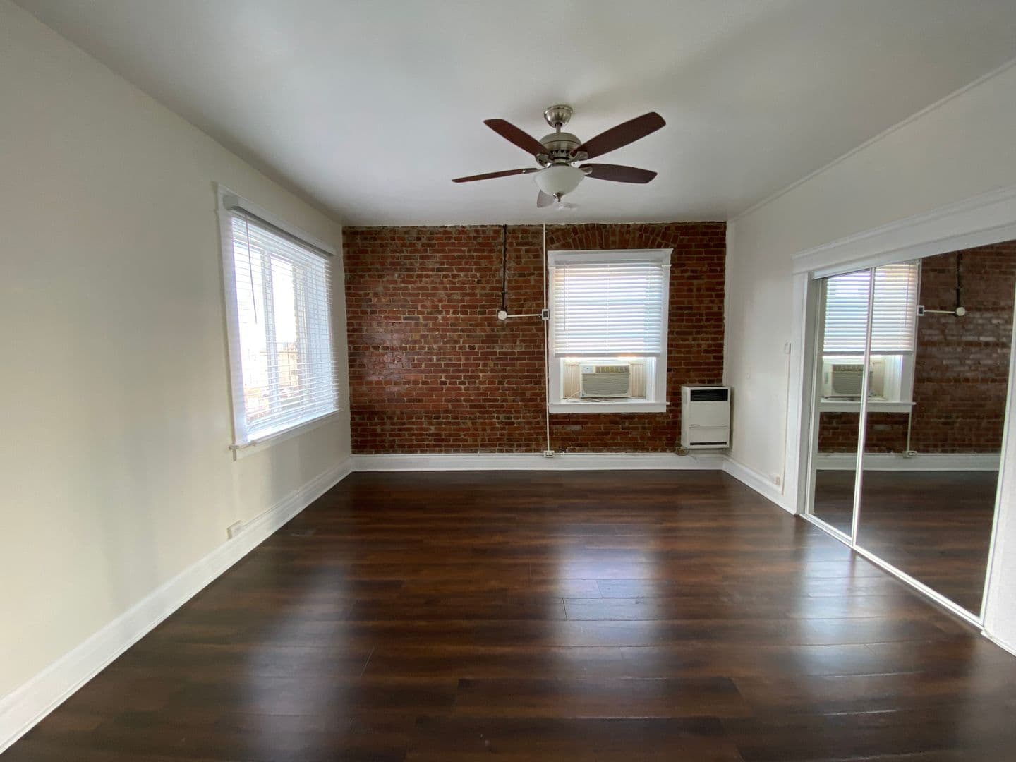 Los Angeles Apartment: 722 Hartford Ave.