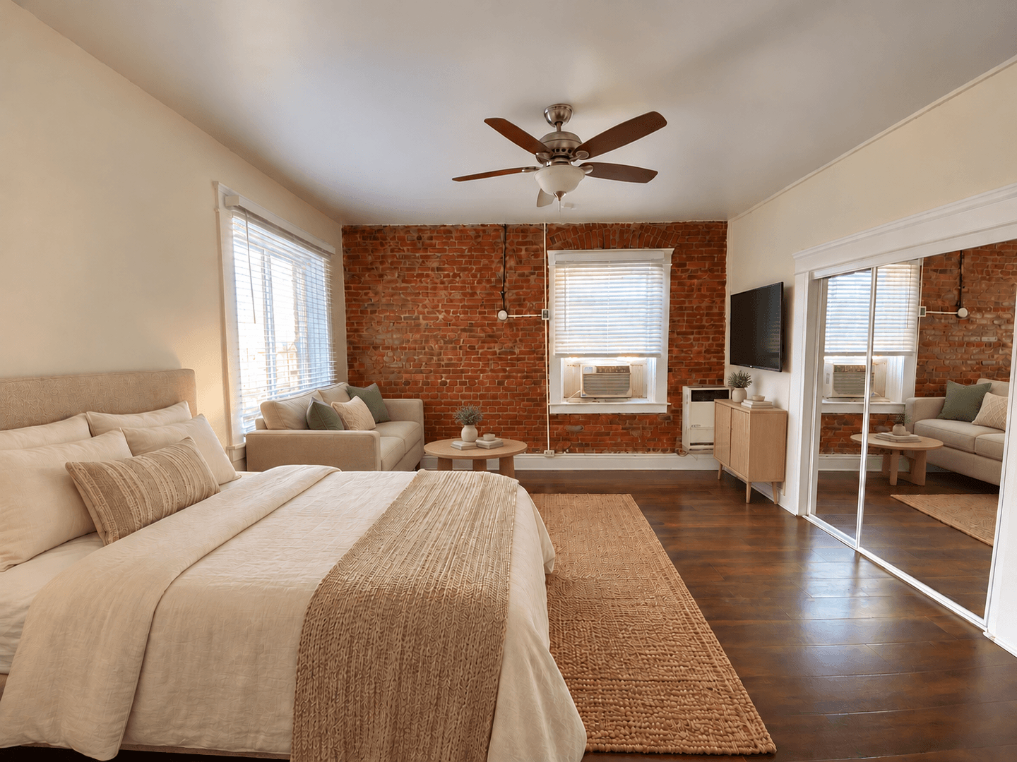 Los Angeles Apartment: 722 Hartford Ave.