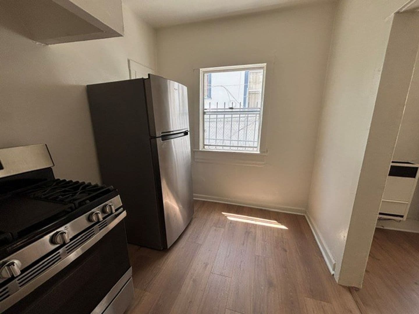 Los Angeles Apartment: 501 S. Rampart Blvd.