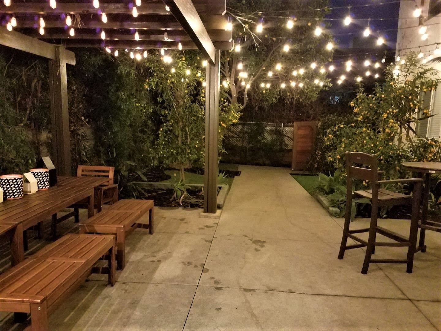 Los Angeles Apartment: 722 Hartford Ave.