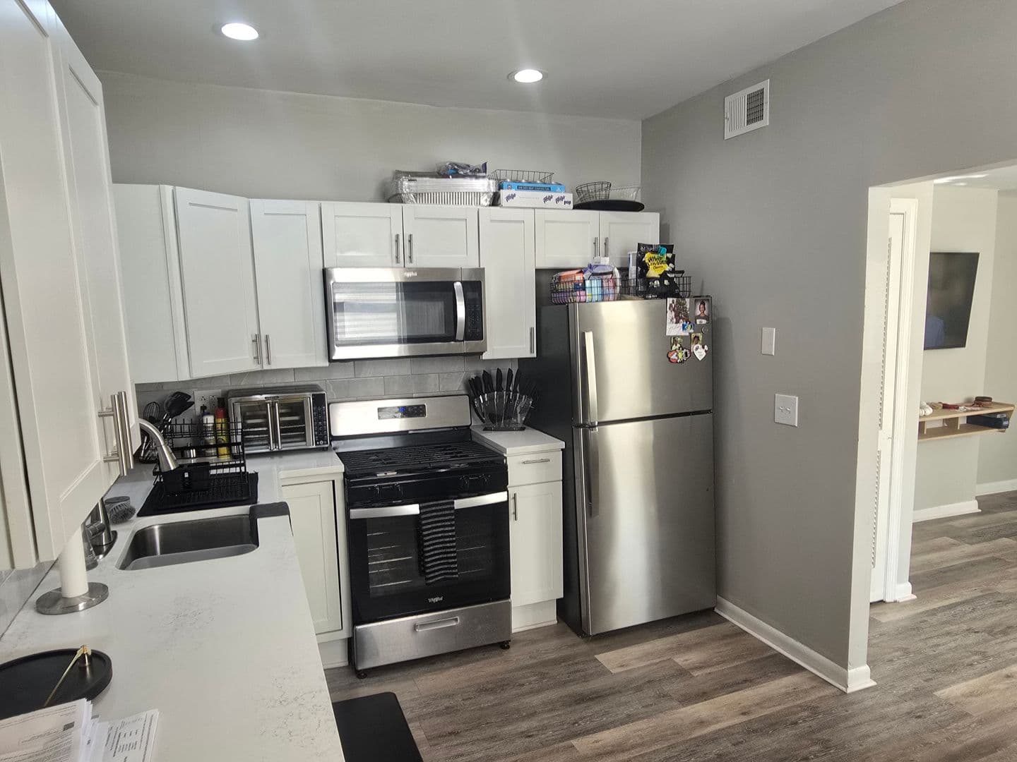 Pittsburgh Apartment: 3805 California ave