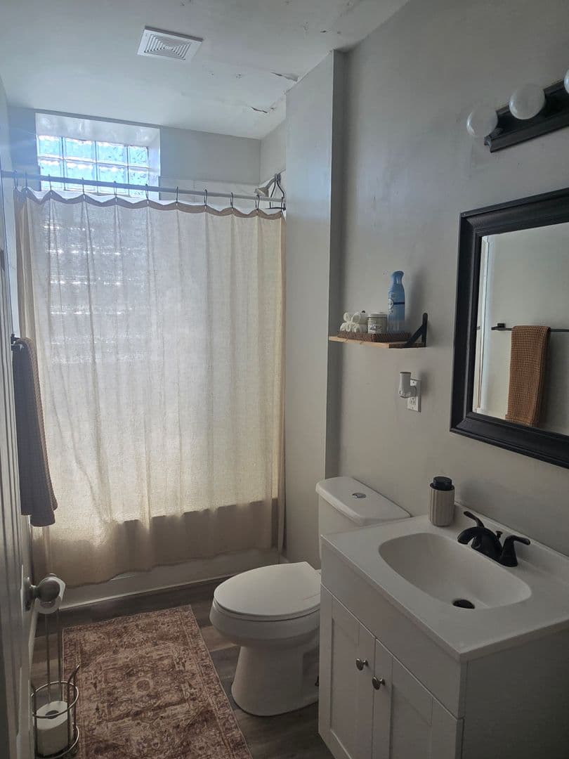 Pittsburgh Apartment: 3805 California ave