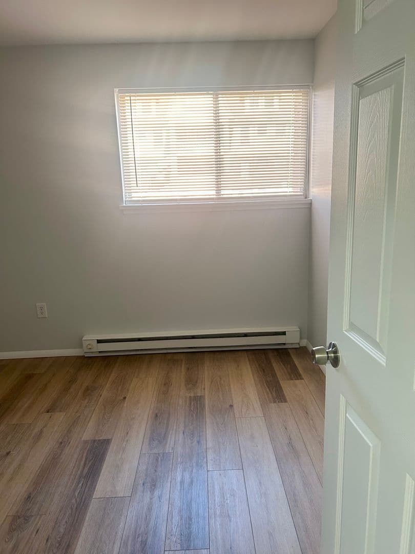 Ypsilanti Apartment: 715-777 Washtenaw Road