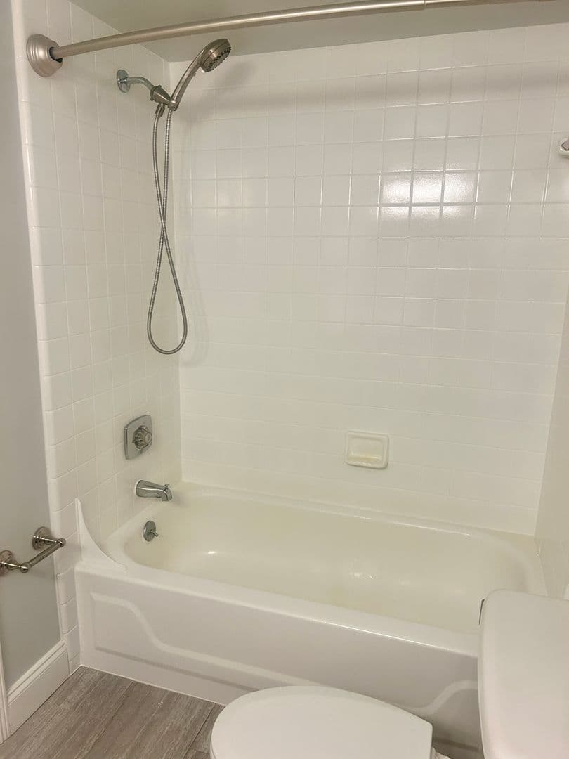 Ypsilanti Apartment: 2973 W. Clark Rd