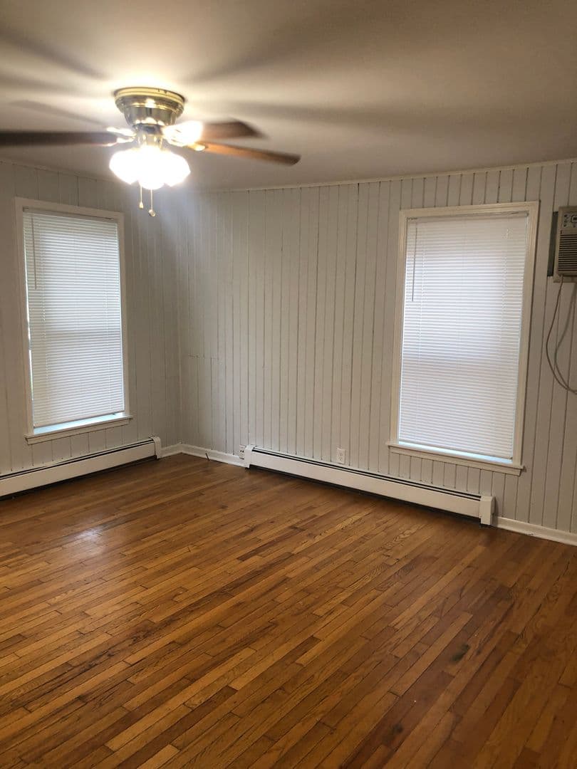 Ypsilanti Apartment: 206 N. Normal