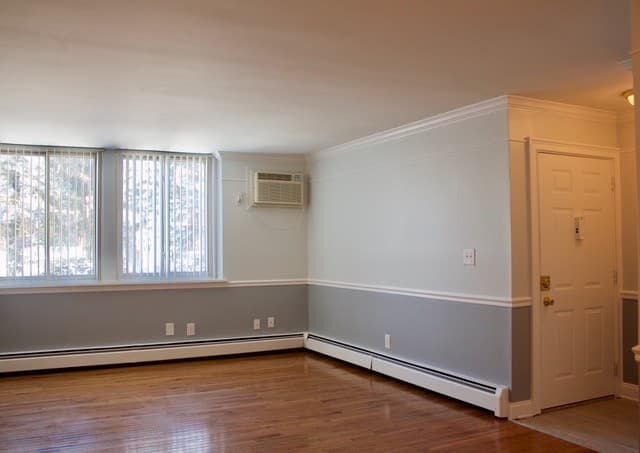 Ypsilanti Apartment: 119-125 Perrin Street