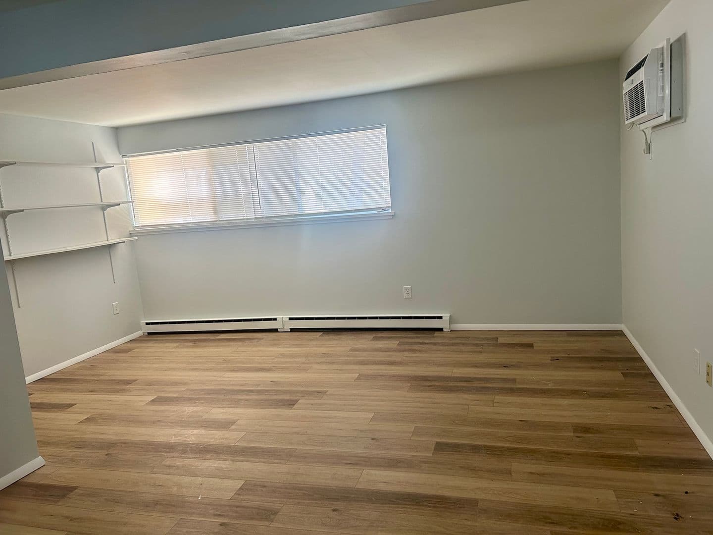 Ypsilanti Apartment: 715-777 Washtenaw Road