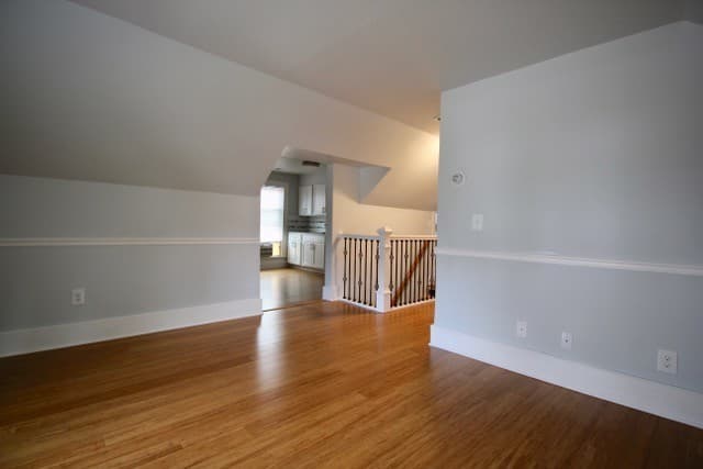 Ypsilanti Apartment: 117 Perrin