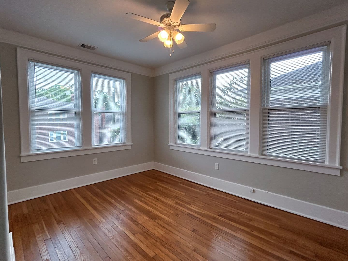 Savannah Apartment: 505 East 51st Street