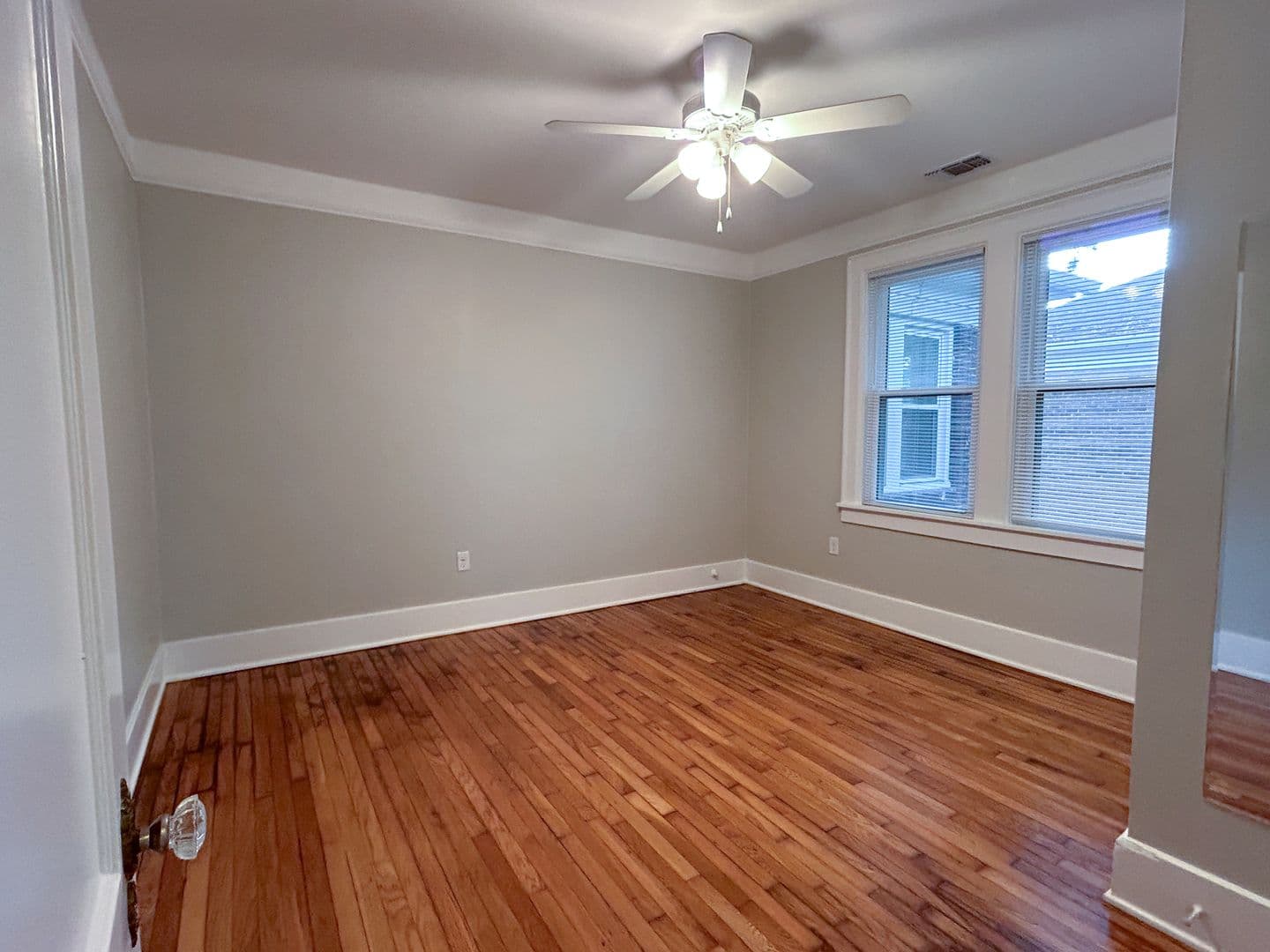 Savannah Apartment: 505 East 51st Street