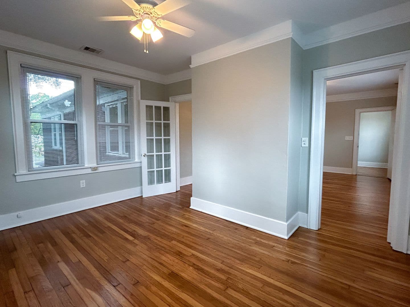 Savannah Apartment: 505 East 51st Street