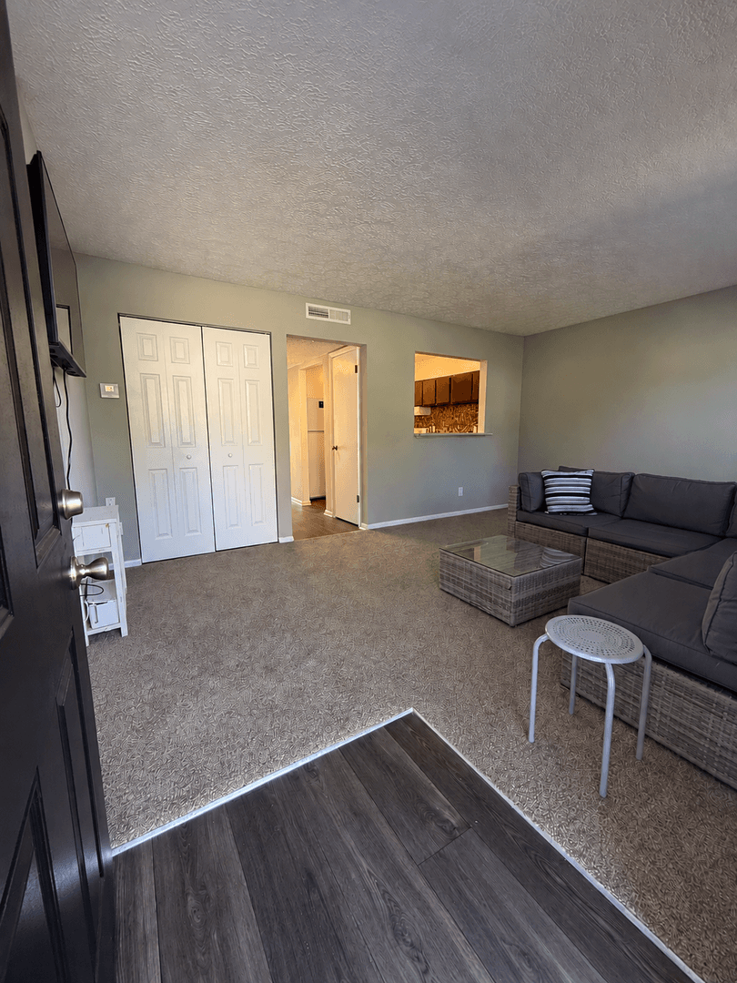 Savannah Apartment: 1901 Kingstown Drive