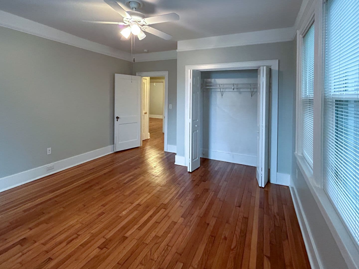 Savannah Apartment: 505 East 51st Street