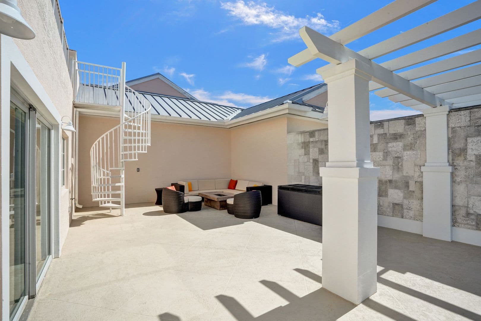 Deerfield Beach House: 1931 NE 2nd Street