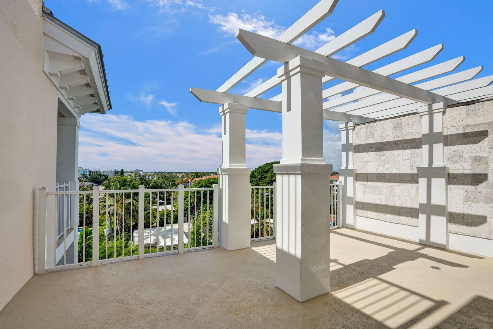 Deerfield Beach House: 1931 NE 2nd Street