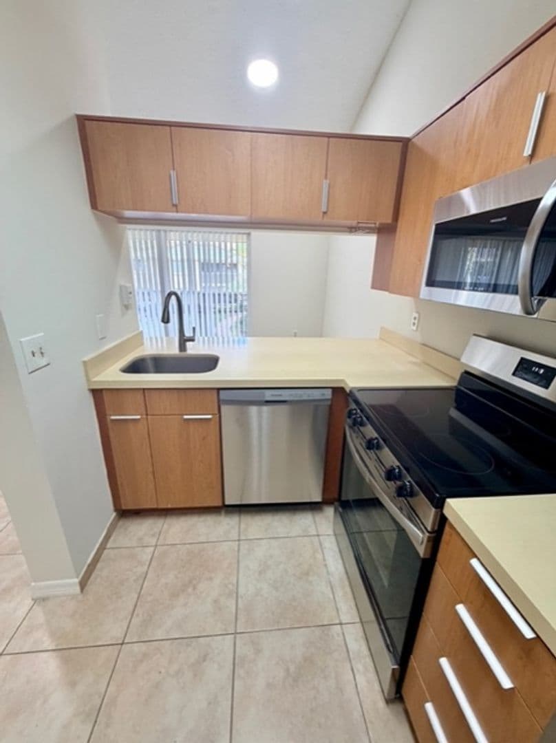 West Palm Beach Condo: 19216 Glenmoor Drive - 19216