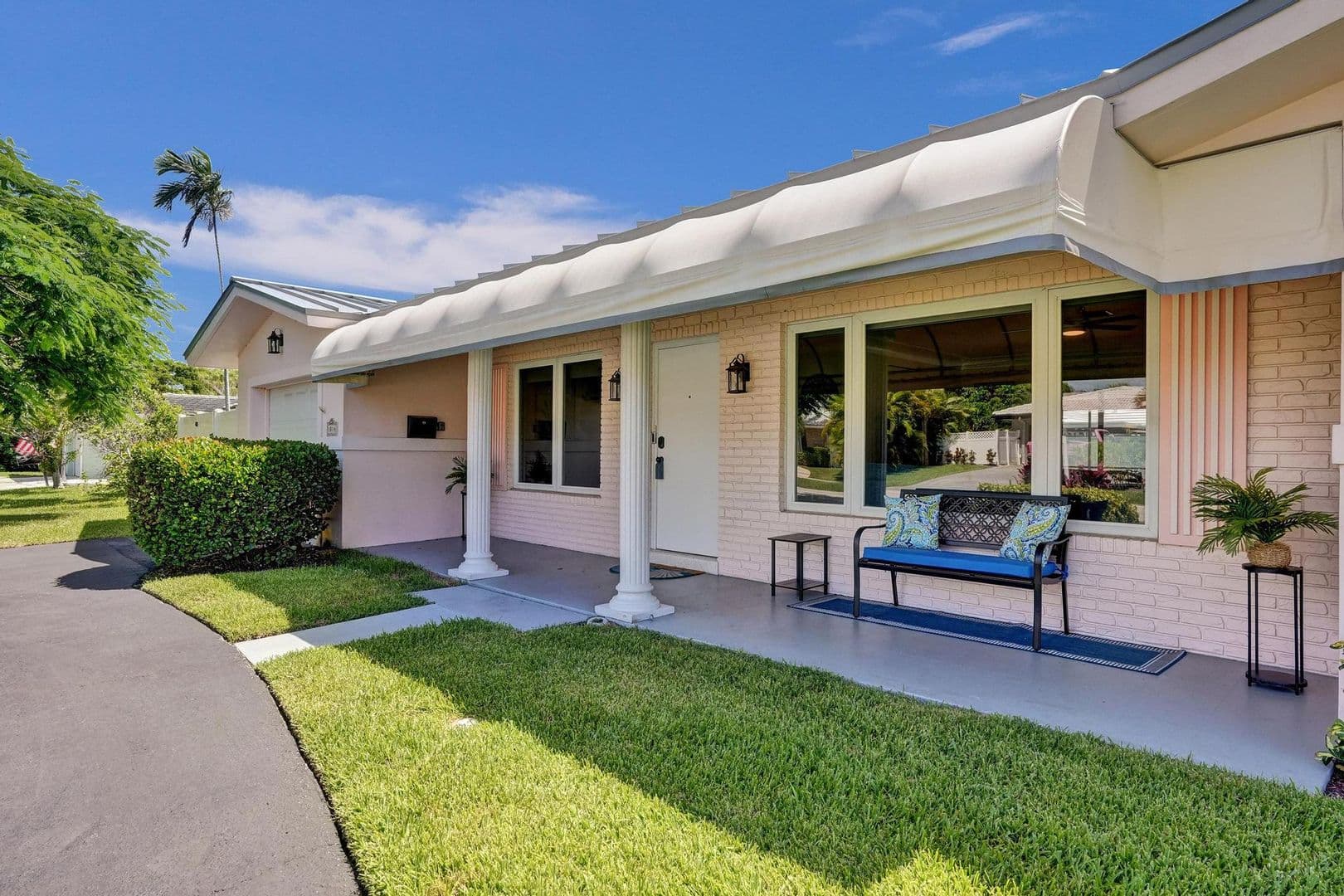 Deerfield Beach House: 1014 SE 14th Avenue