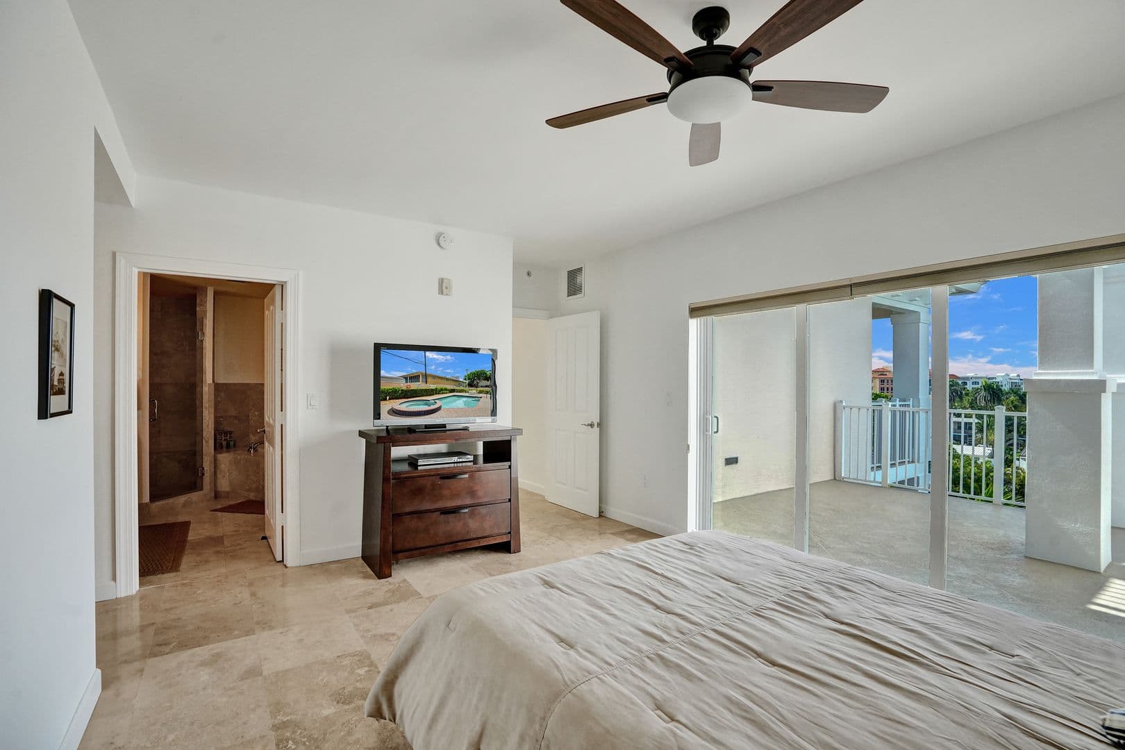 Deerfield Beach House: 1931 NE 2nd Street