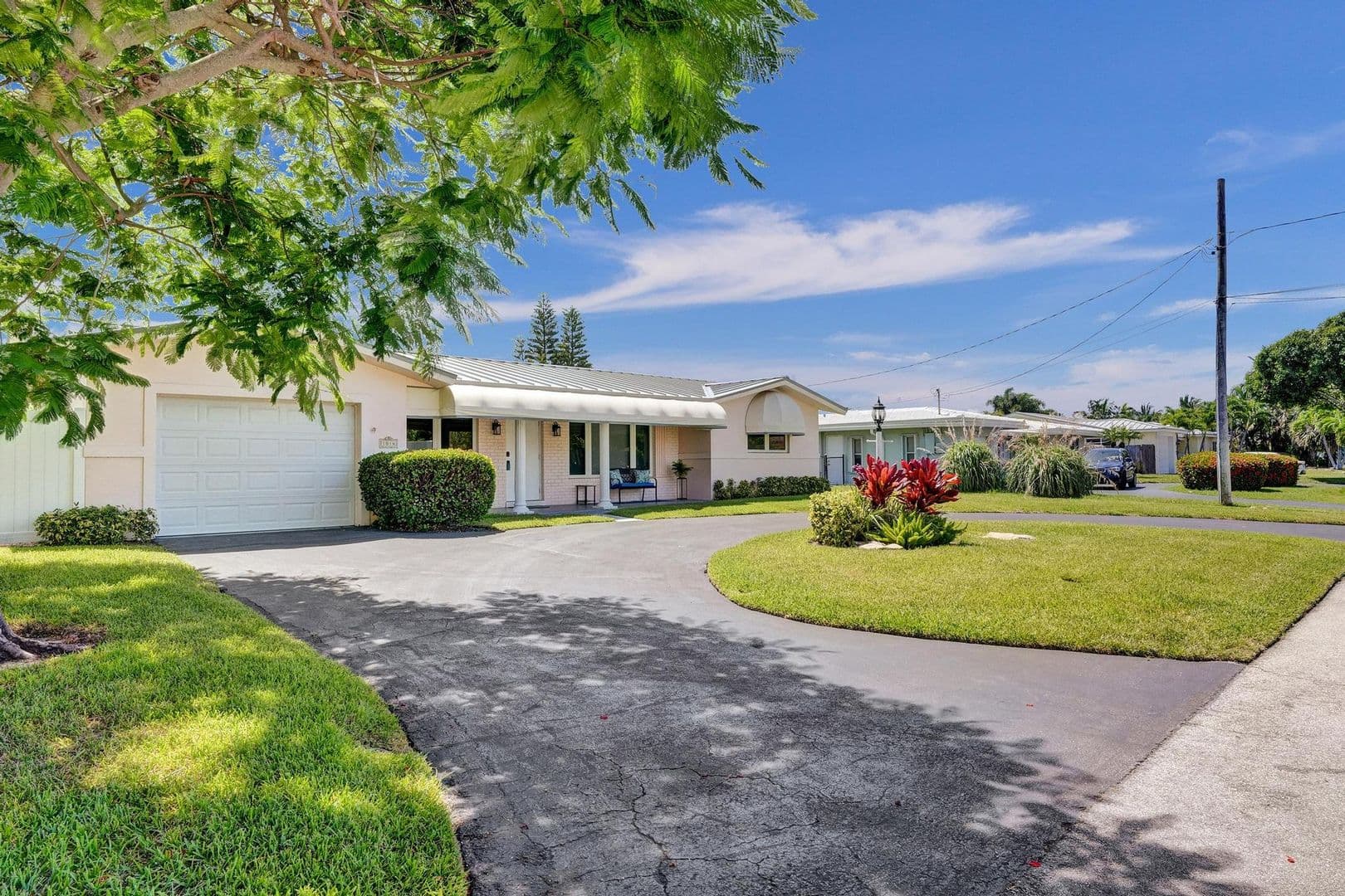 Deerfield Beach House: 1014 SE 14th Avenue