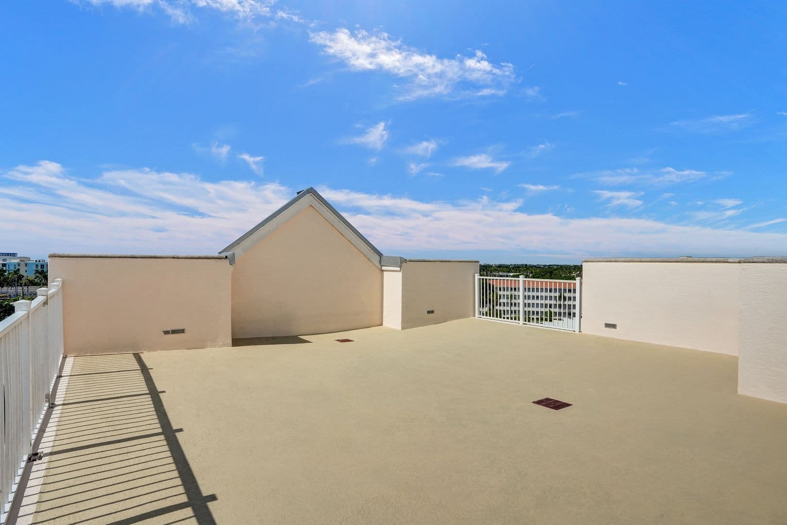 Deerfield Beach House: 1931 NE 2nd Street