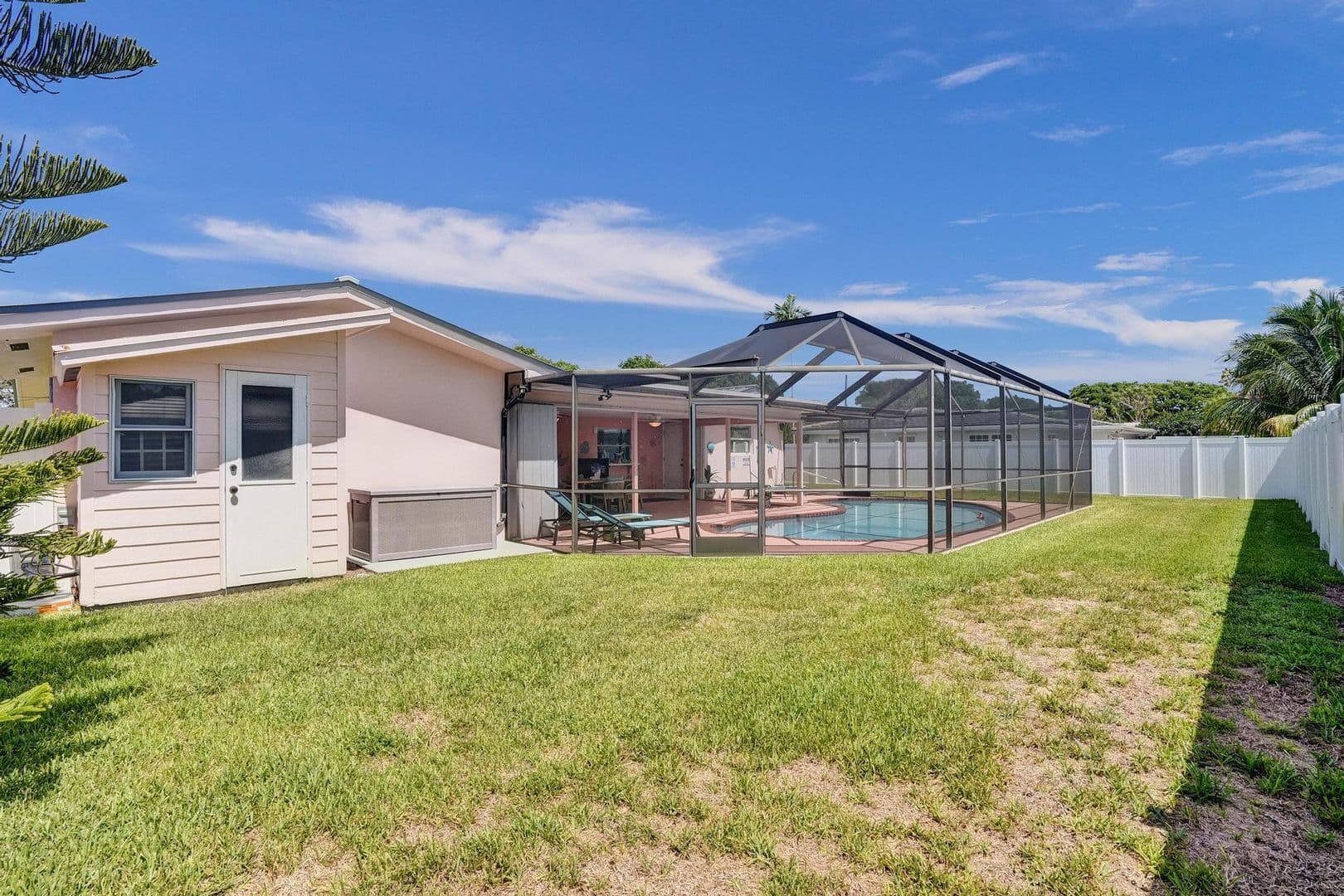 Deerfield Beach House: 1014 SE 14th Avenue