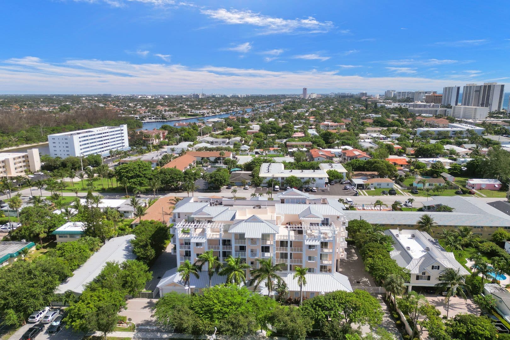 Deerfield Beach House: 1931 NE 2nd Street