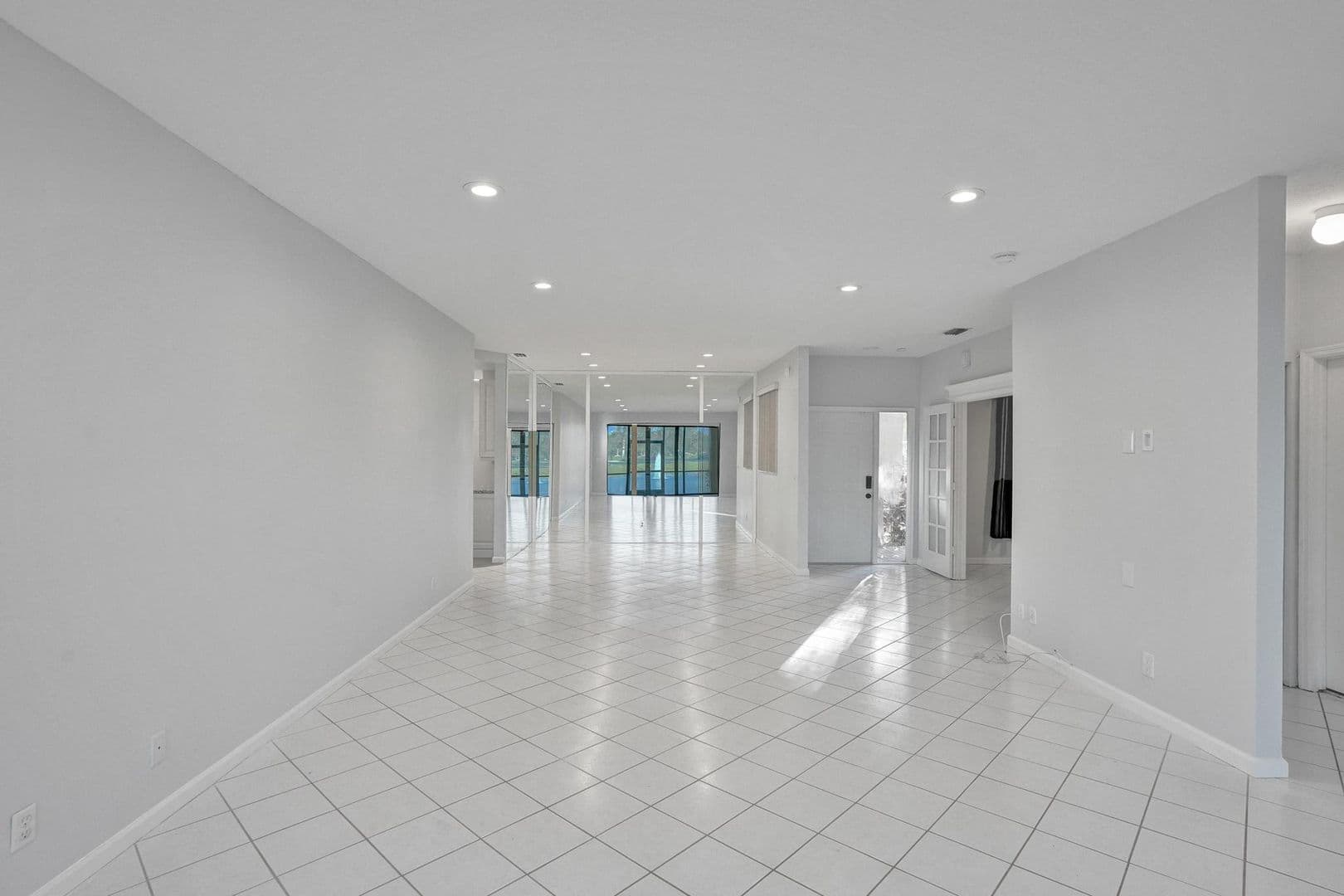 Boca Raton House: 6765 Montego Bay Blvd