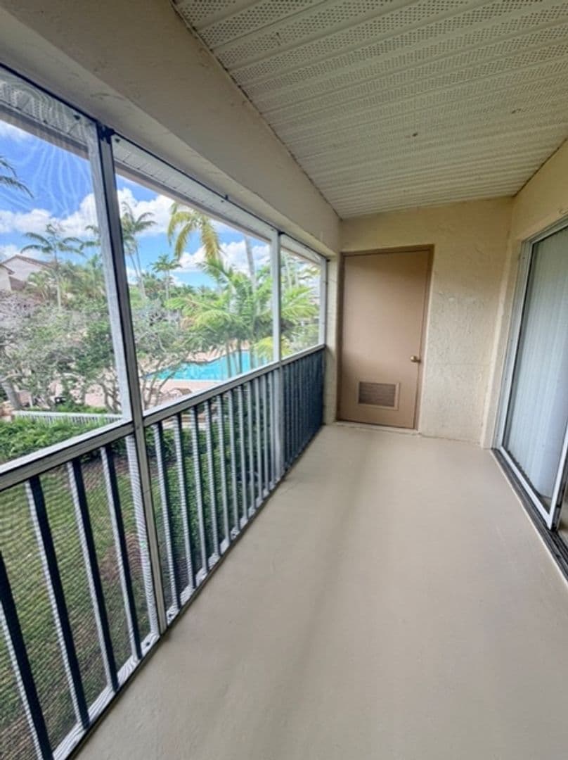West Palm Beach Condo: 19216 Glenmoor Drive - 19216