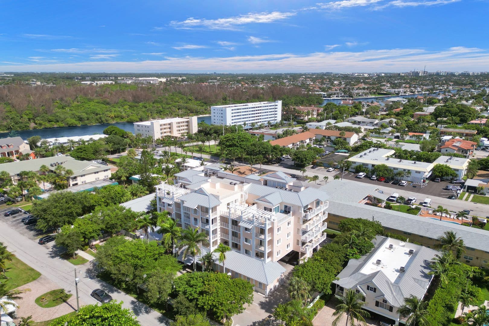 Deerfield Beach House: 1931 NE 2nd Street