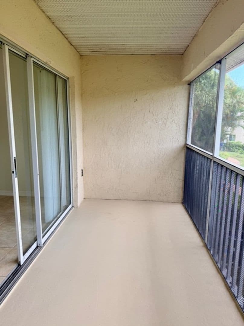 West Palm Beach Condo: 19216 Glenmoor Drive - 19216