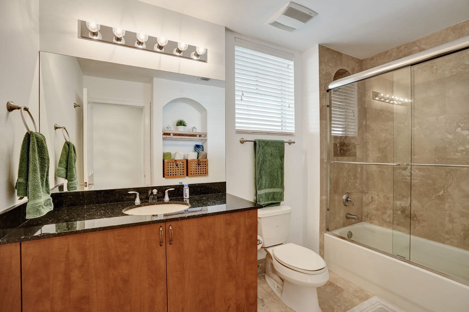 Deerfield Beach House: 1931 NE 2nd Street