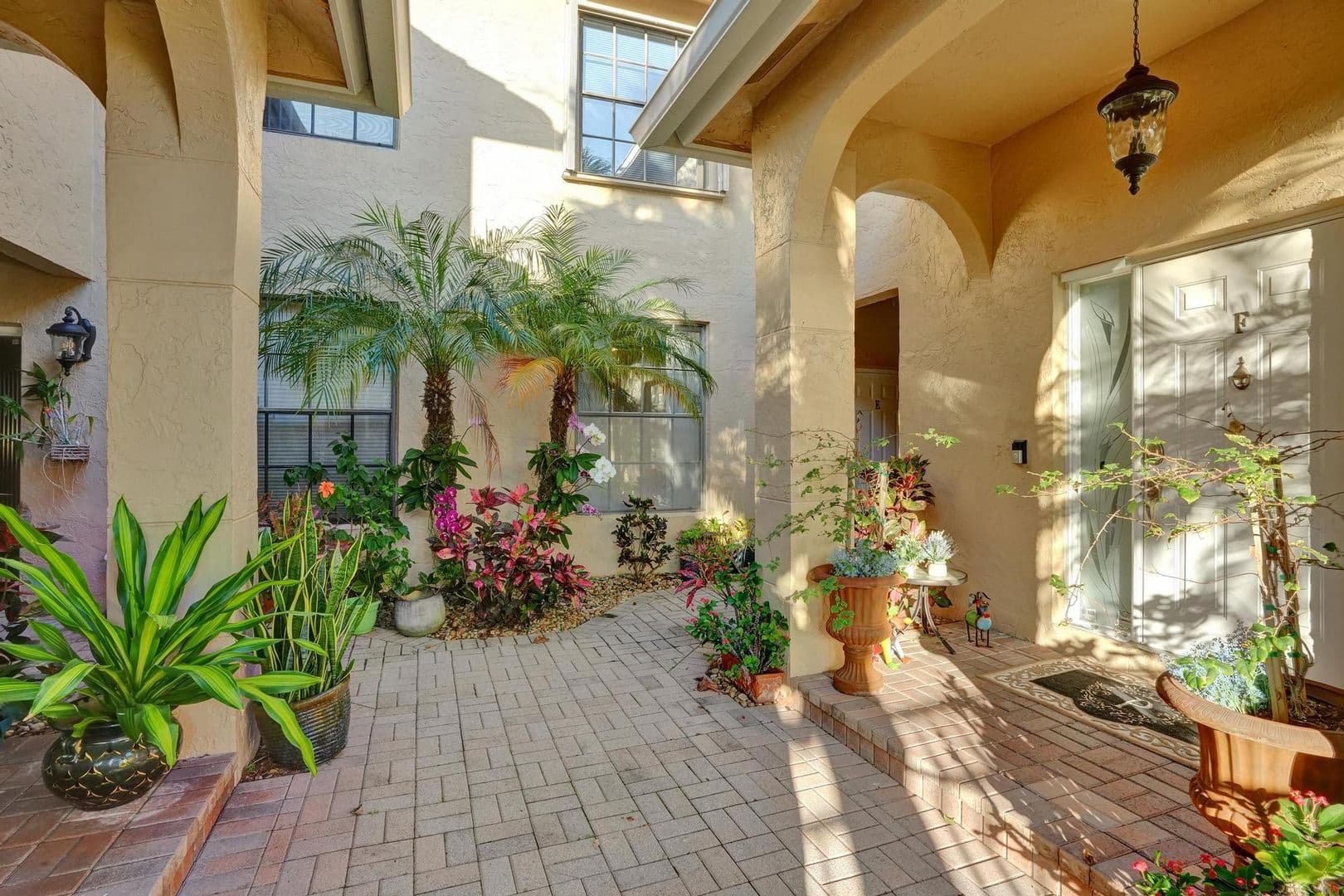 Boca Raton House: 6765 Montego Bay Blvd