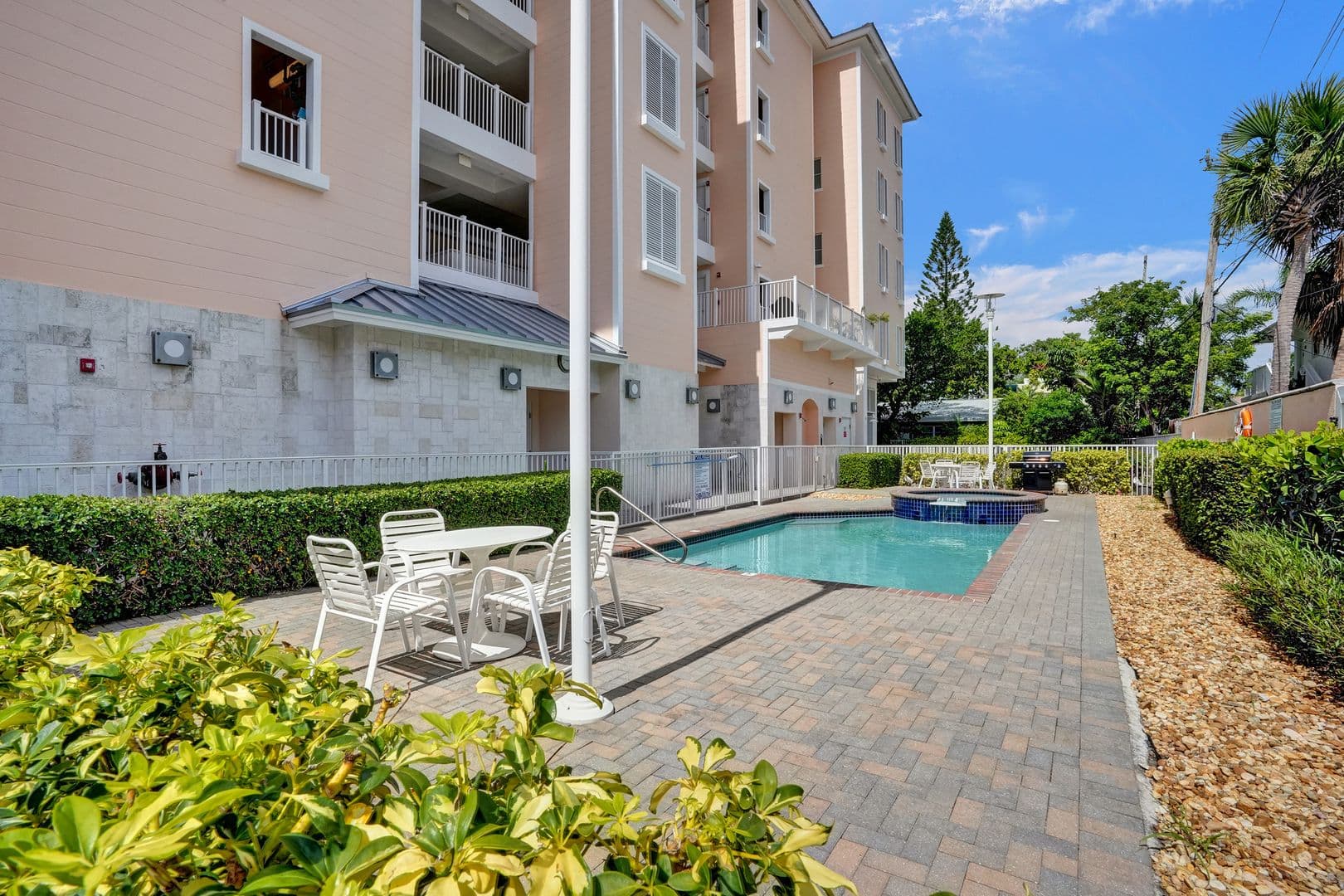 Deerfield Beach House: 1931 NE 2nd Street