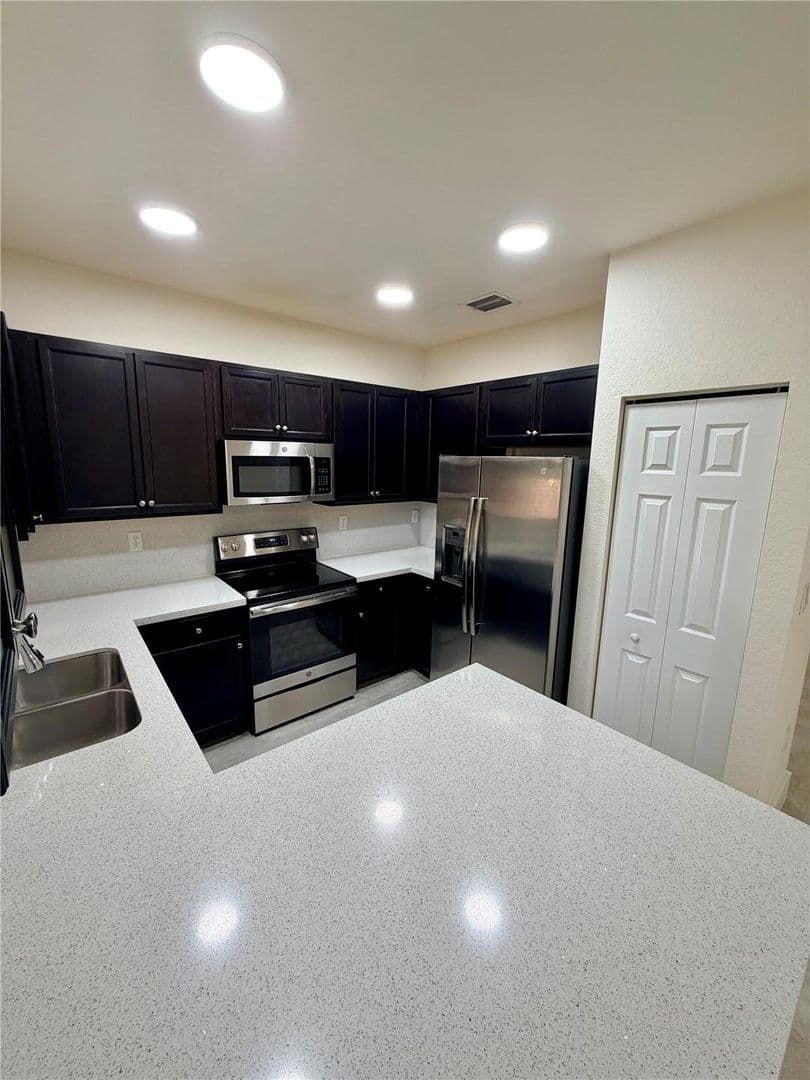 Davie House: 6561 N Anise Court