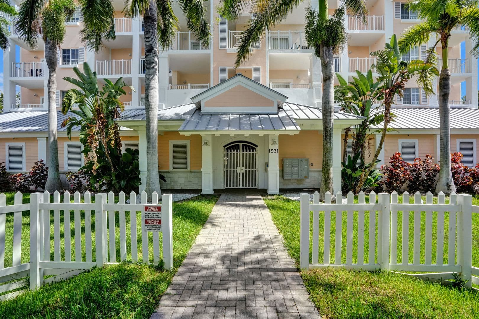 Deerfield Beach House: 1931 NE 2nd Street